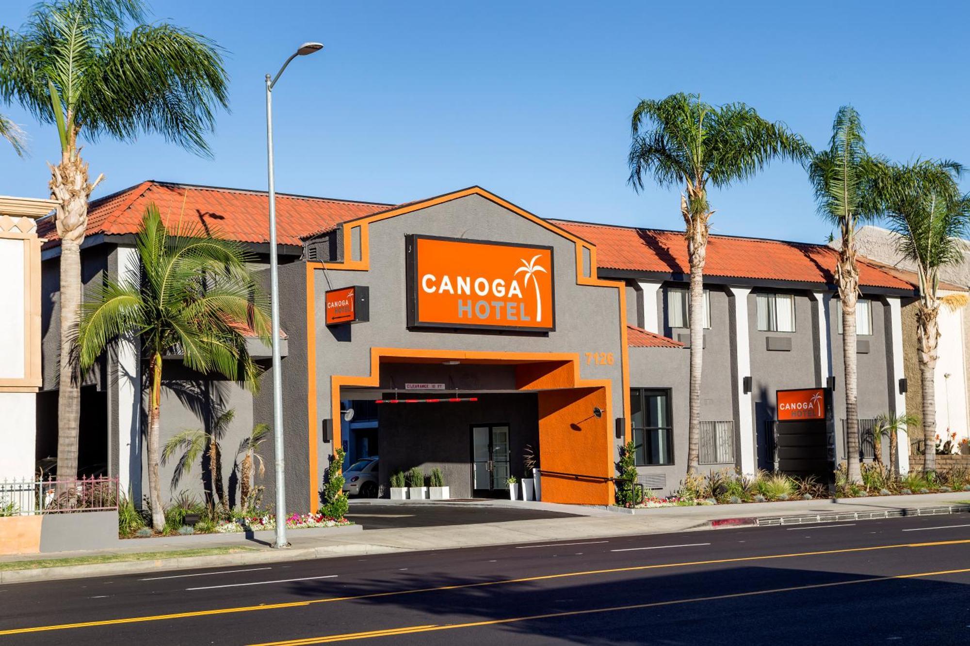 Canoga Hotel At Warner Center — Photos 3
